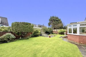 Photo 25- click for photo gallery